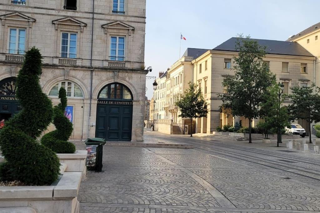 Le Domremy F2 Au Coeur D'Orleans Apartman Kültér fotó